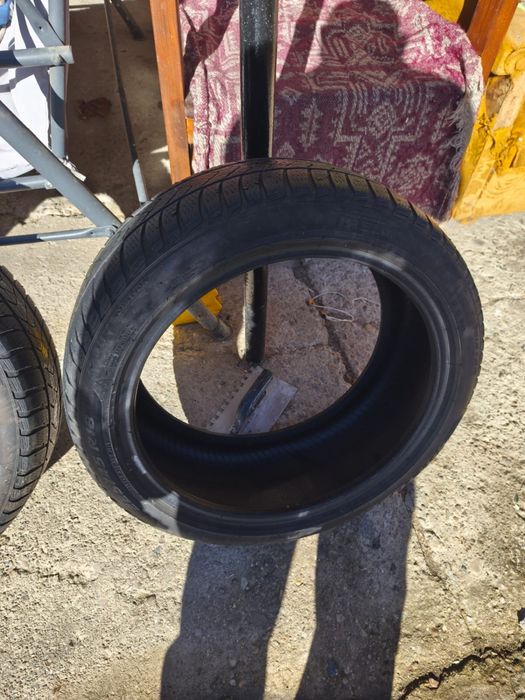 Vand 2 anvelope 225/45/R18