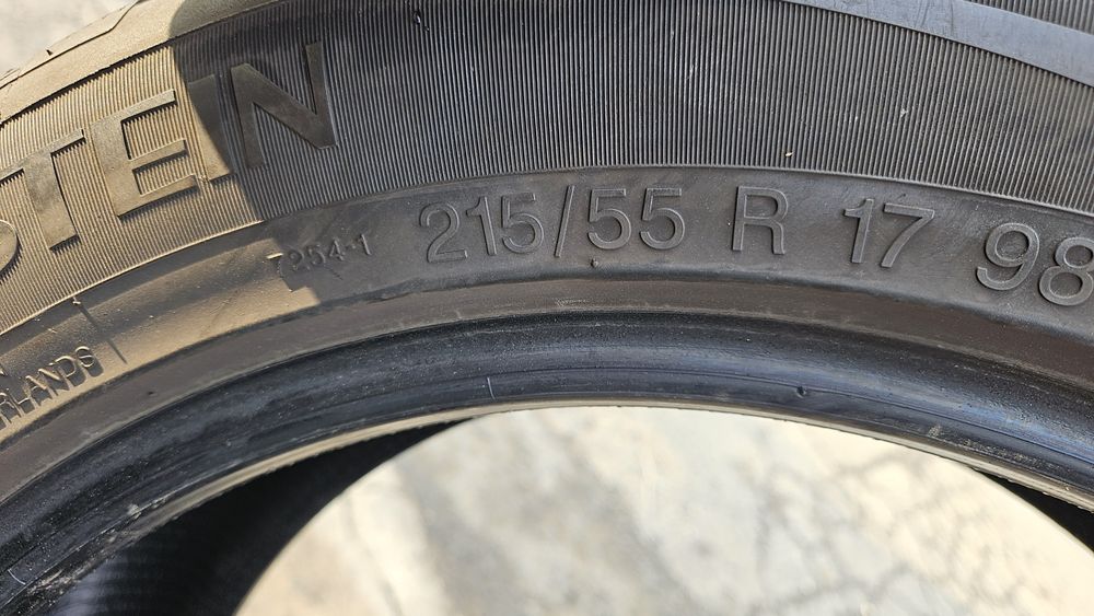 4бр гуми 215 55 17 вредещайн