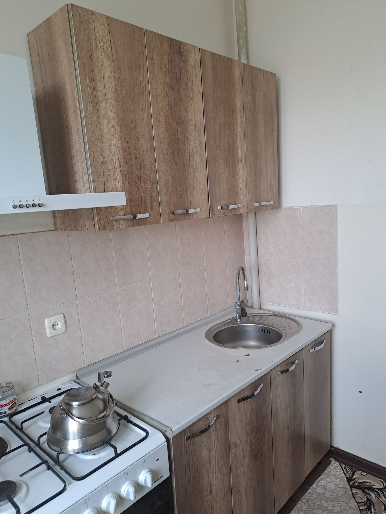 Срочно Продаётся шкаф, кухонный гарнитур, шкафчик, 4- дверей.
