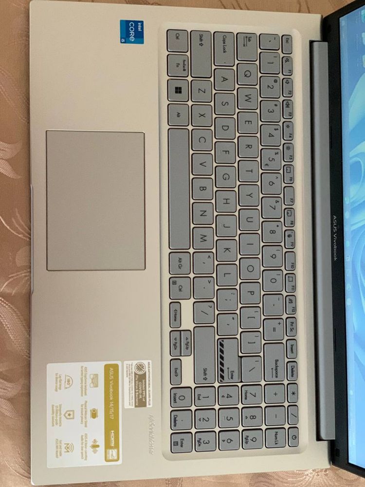Asus Vivobook core i5