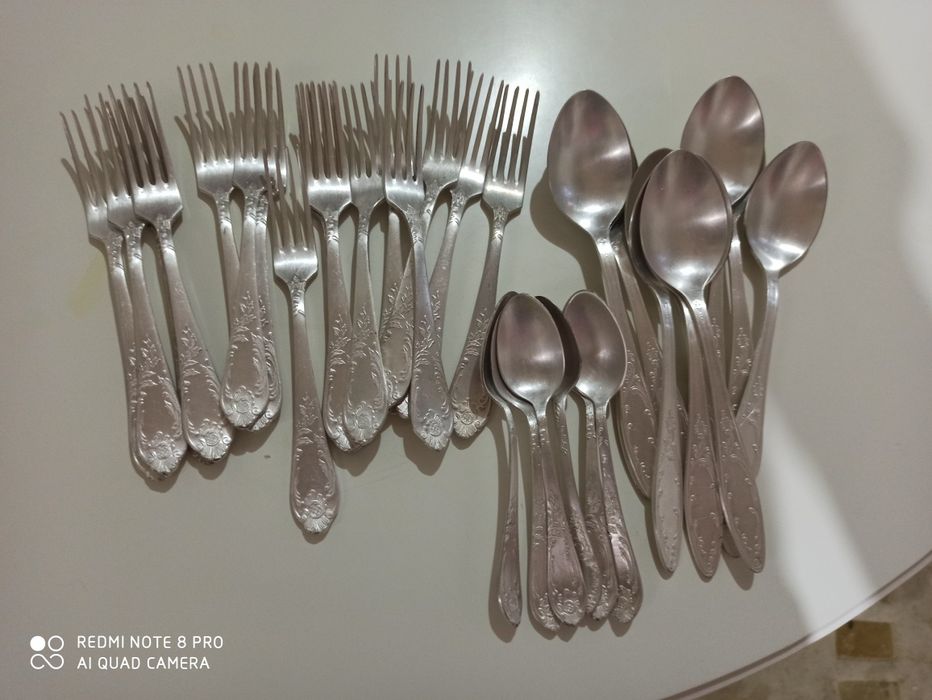 Мельхиоровые ложки вилки
