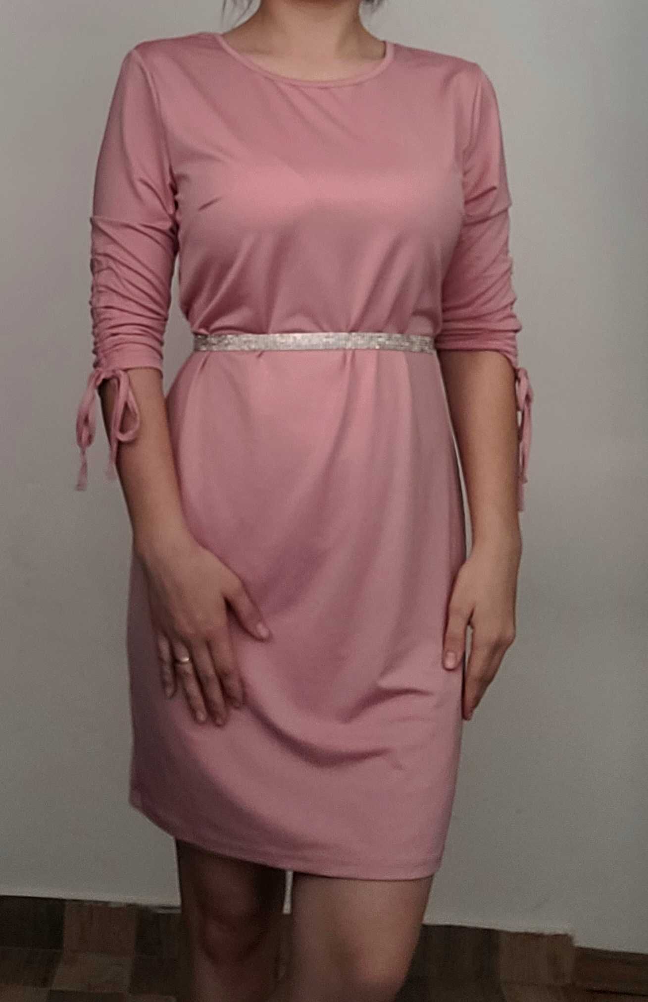 Rochie de zi eleganta roz S