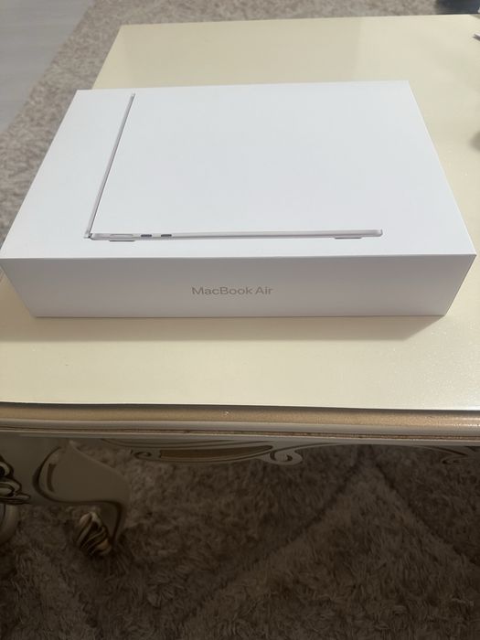 Laptop 13 MacBook Air