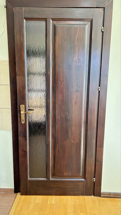 Usi interior din Molid stratificat