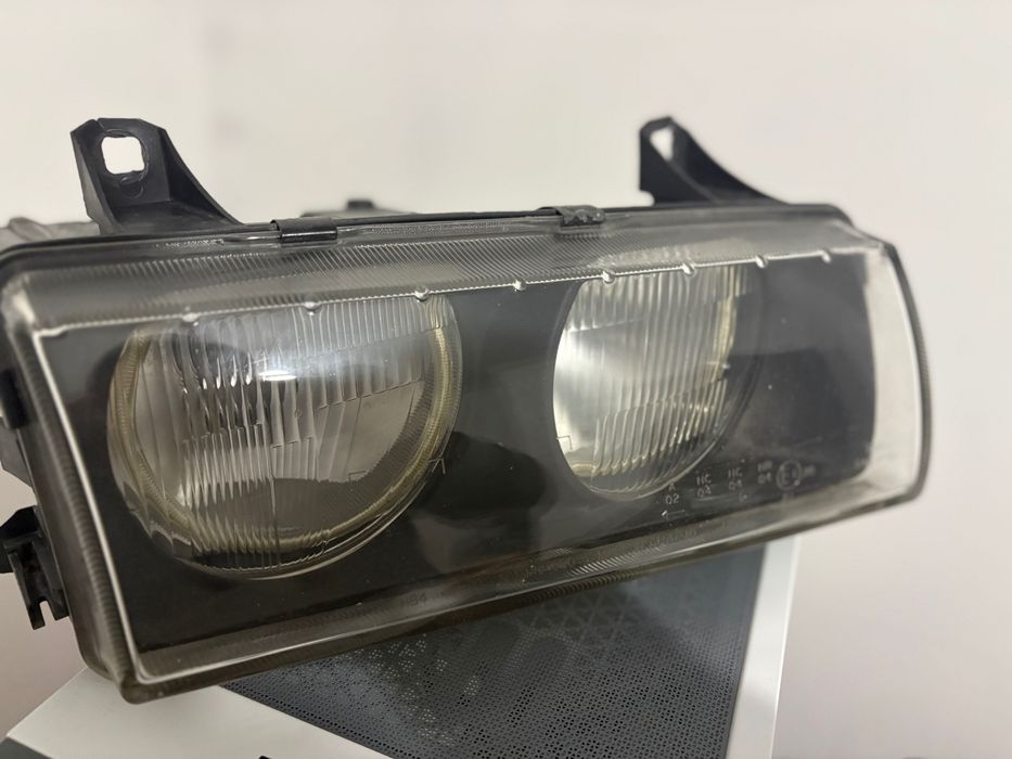 E36 фарове HELLA