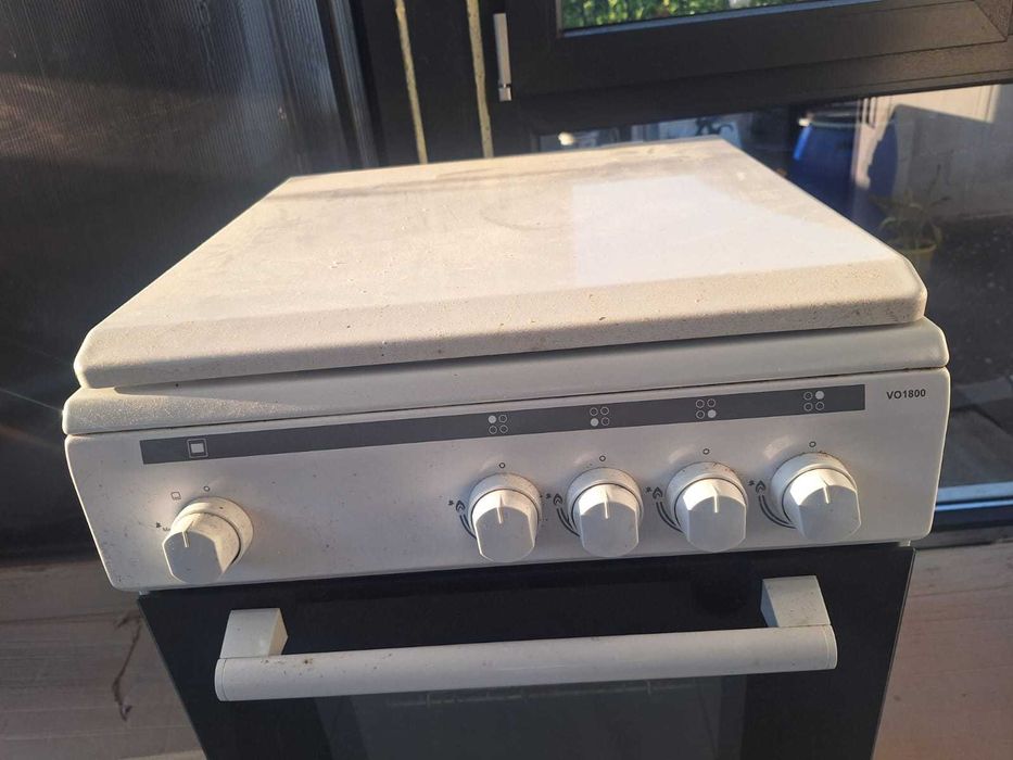 Aragaz 4 ochiuri Vortex(aproape nou)