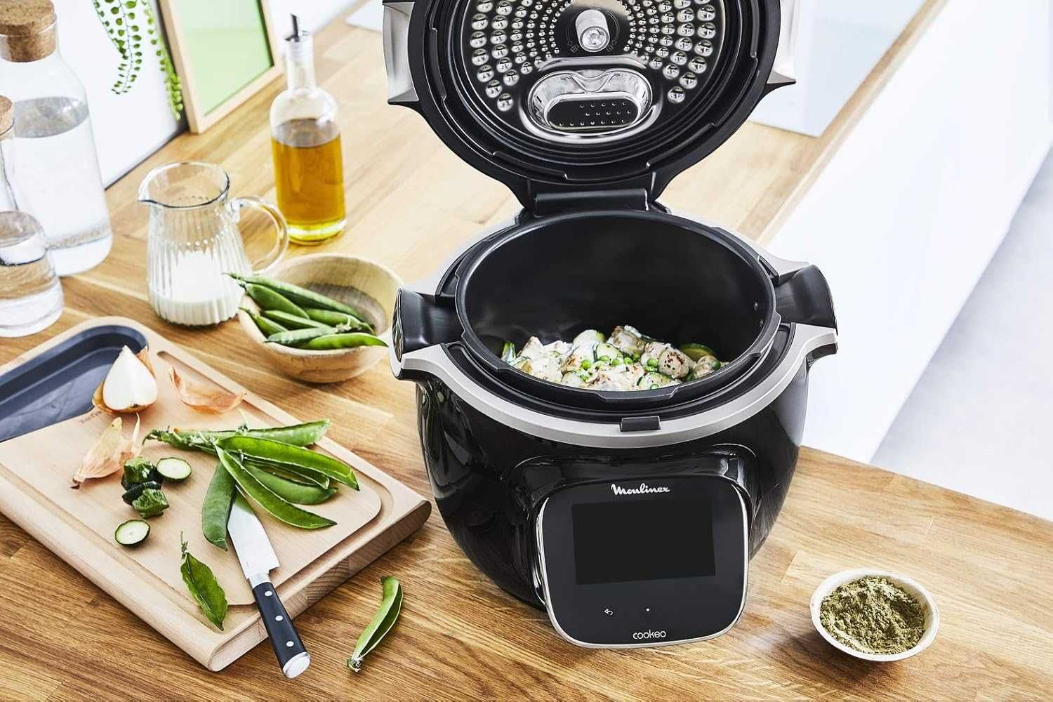 Мултикукър Moulinex Cookeo Touch CE9028 с WiFi и вградени рецепти 6L