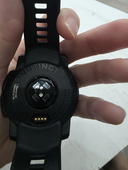 Часовник Garmin Instinct 3