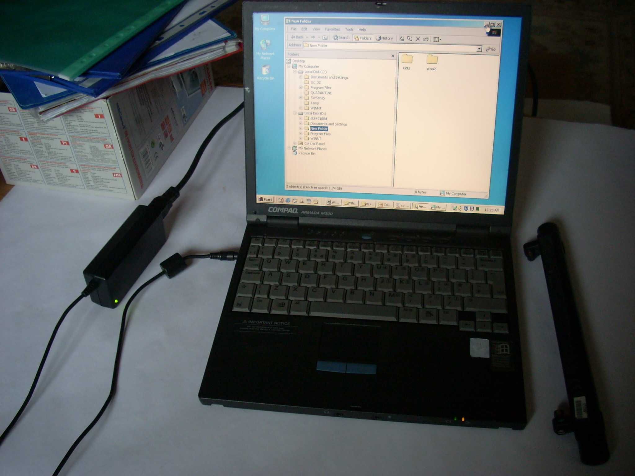 Laptop Armada M300, Pentium 3, 700MHz