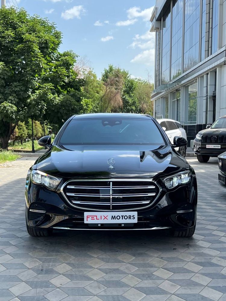 Mercedes-Benz E300 W214
