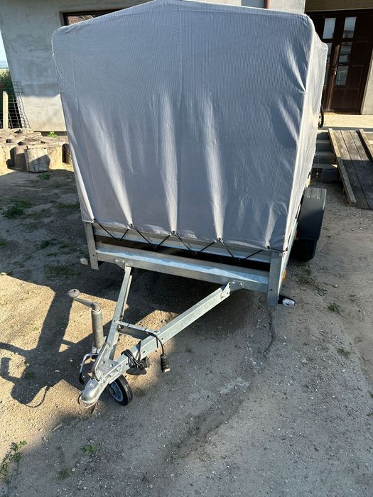 Remorcă 750kg An 2021