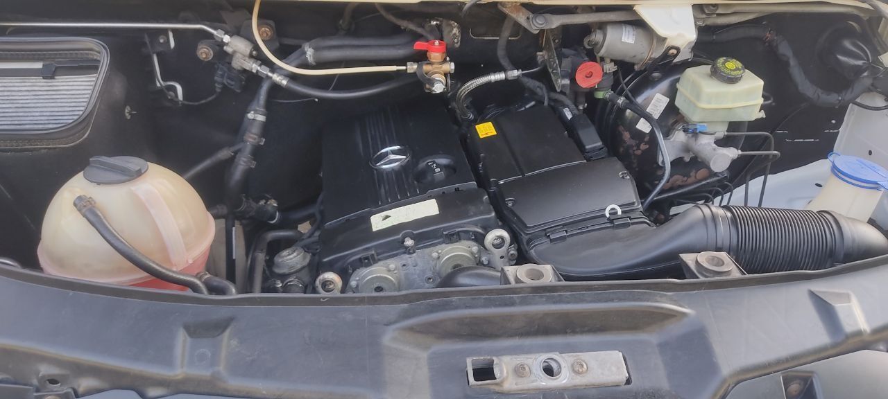 Mercedes sprinter 2011 yil 615000yurgan motor 271 zavod gaz
