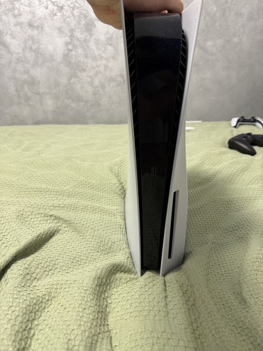 Vand sau Schimb PS5 Disk cu PS5 Pro + dau diferenta (Playstation 5)