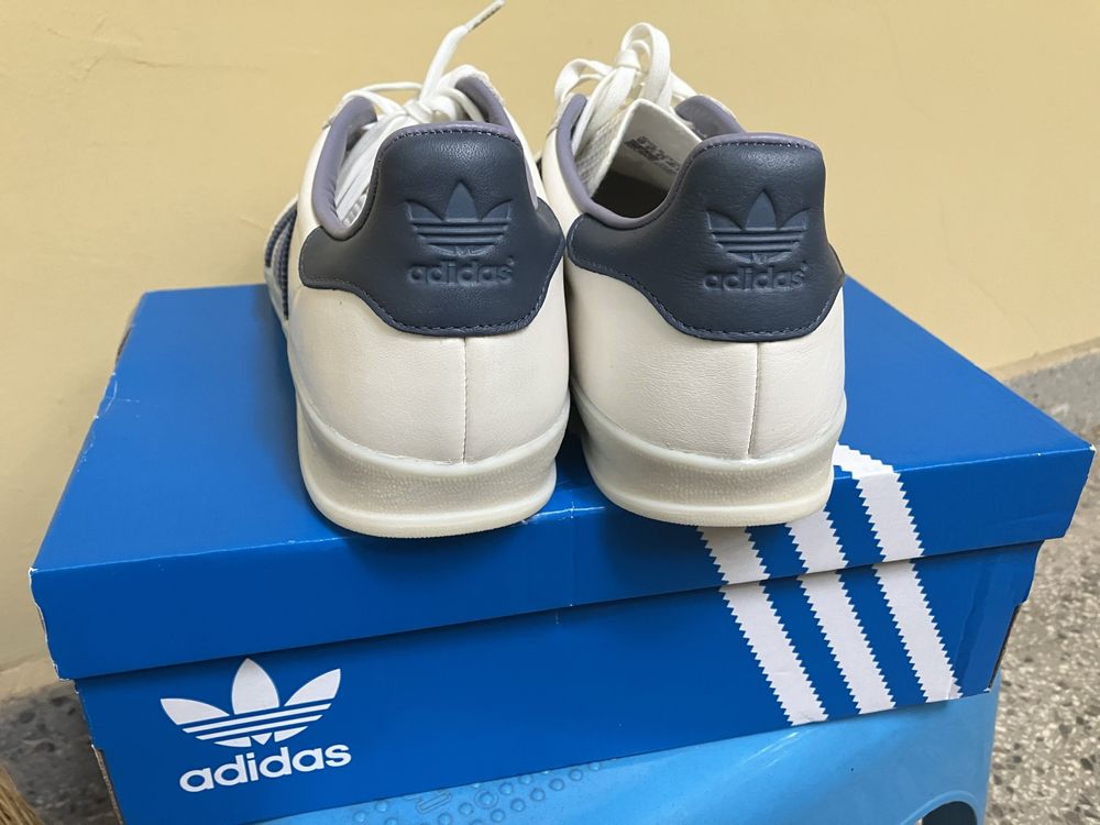 НОВИ Adidas Gazelle мъжки 44-ти номер