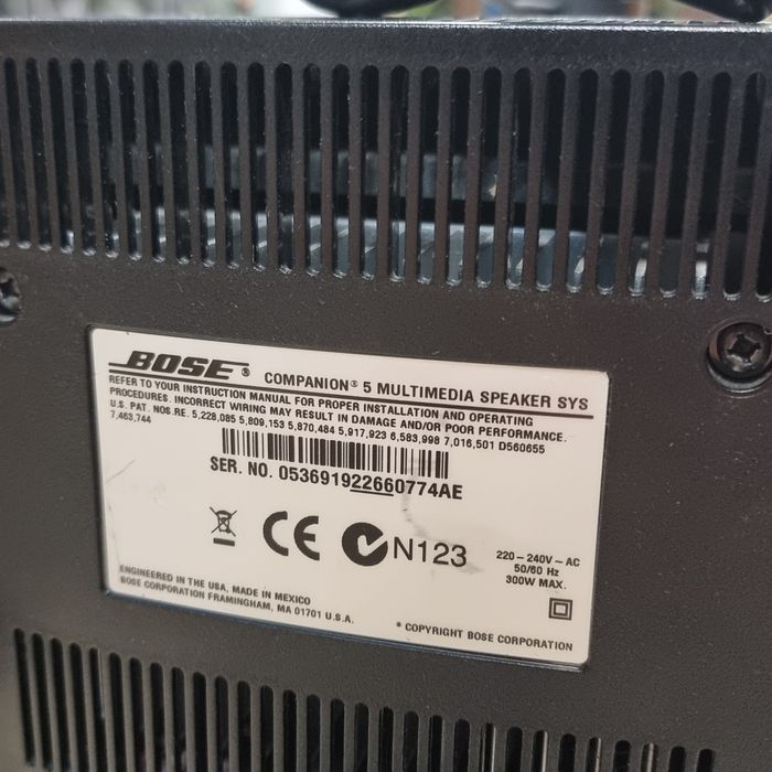 Amanet F28: Sistem audio 2.1 Bose Companion 5