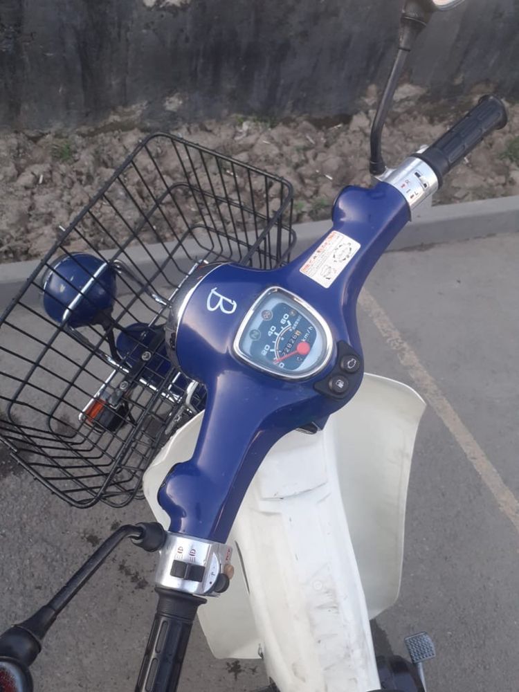 Honda super cub в хорошем состоянии