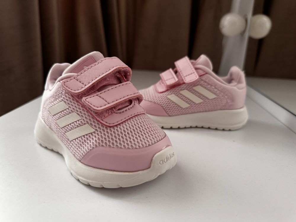 Pantofi sport Adidas bebe