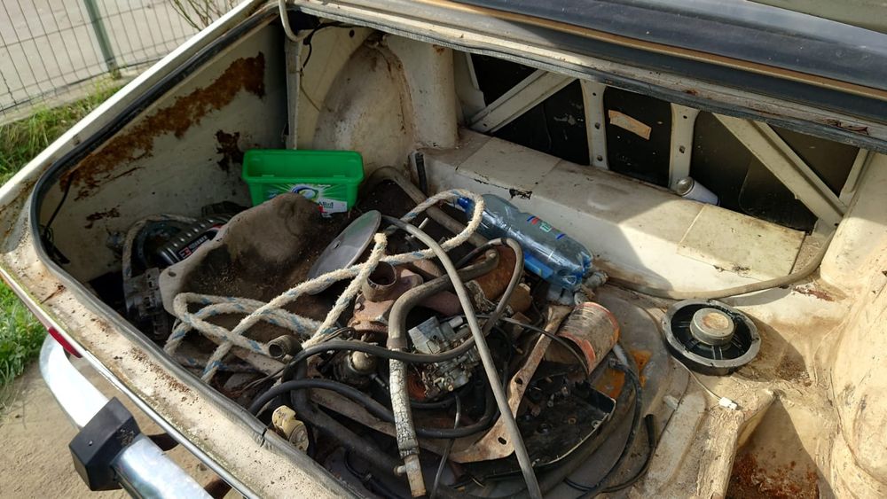 Vand 2 dacii de vanzare