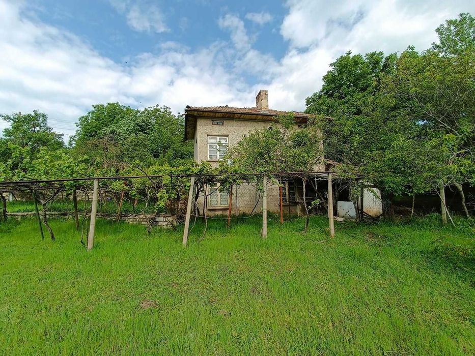 Продава се Къща в с. Виноград, Област Велико Търново - 80 кв.м за 97 €/кв.м - Снимка #1