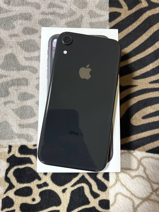 Продам iphone xr 64gb