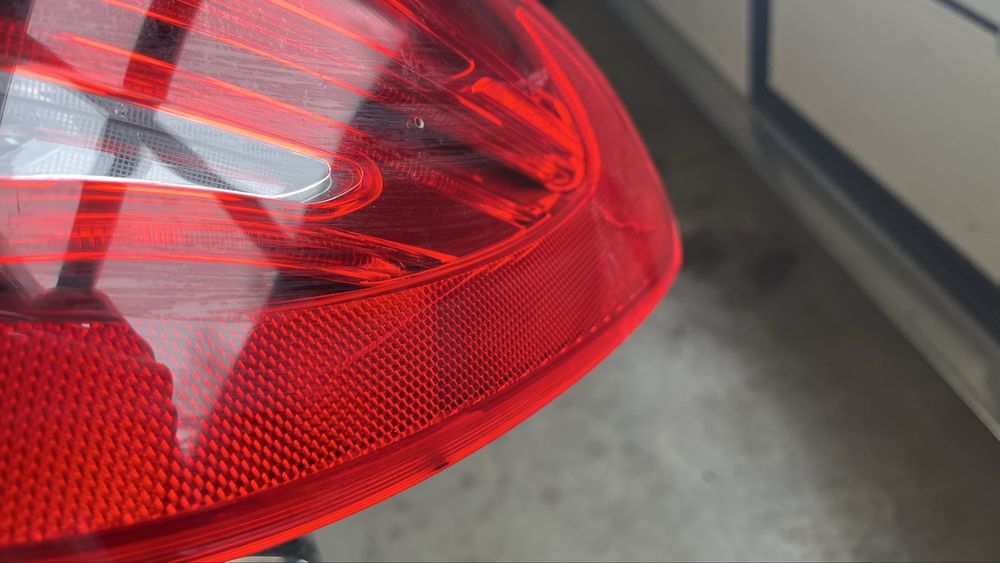 Ляв и десен стоп Mercedes C W205 (2014-2018)