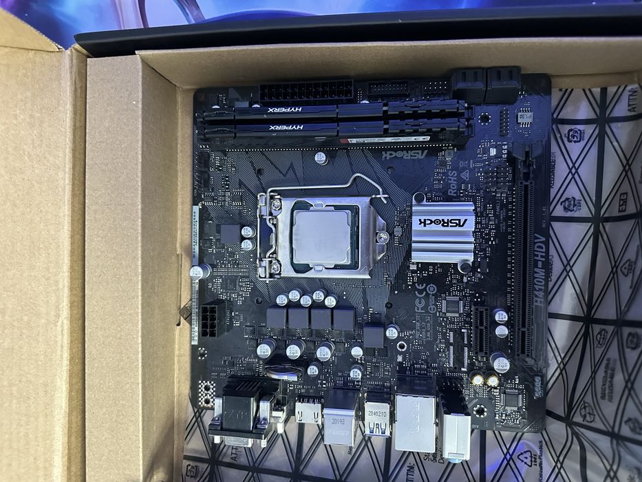 Vand sistem placa de baza cu intel core i5 10400f