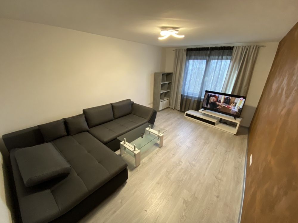 De închiriat în regim Hotelier - Apartament cu 3 camere