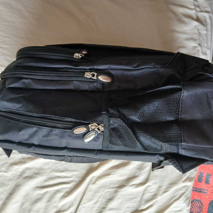 Rucsac cu capacitate mare,compartimente multiple,material durabil,,nou