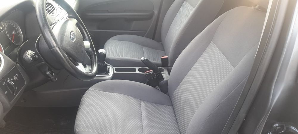 Ford focus   benzina 1.6 Fab 2007
Benzina