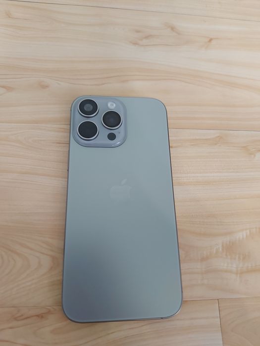 Iphone 16 pro max и apple wath 9