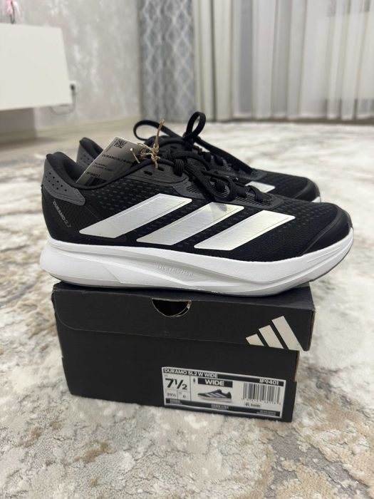 Кроссовки Adidas Duramo