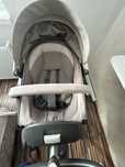 Carucior bebelus Stokke