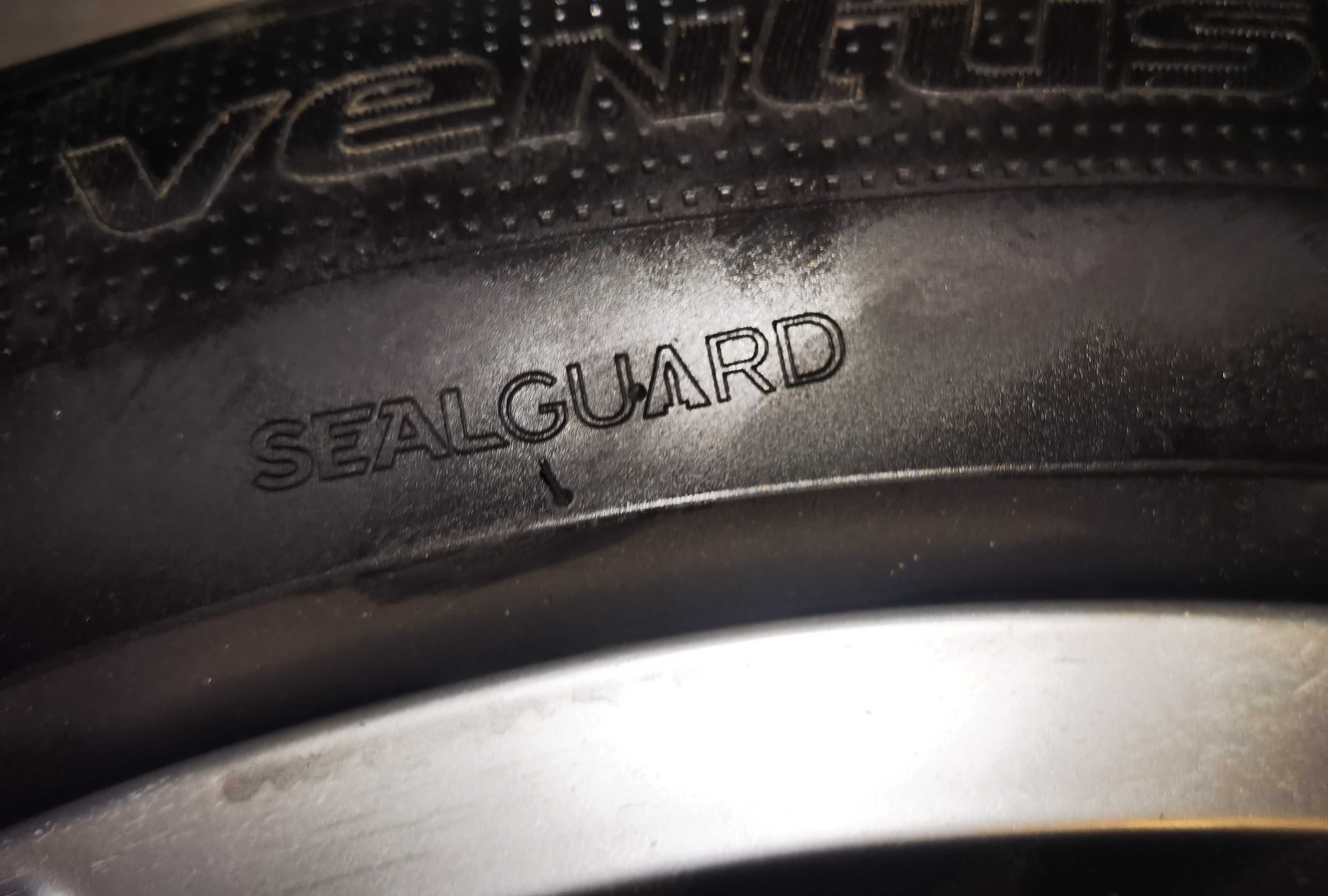 Hankook Ventus S1 EVO2 Sealguard 100V VW 235/55 R18 гуми