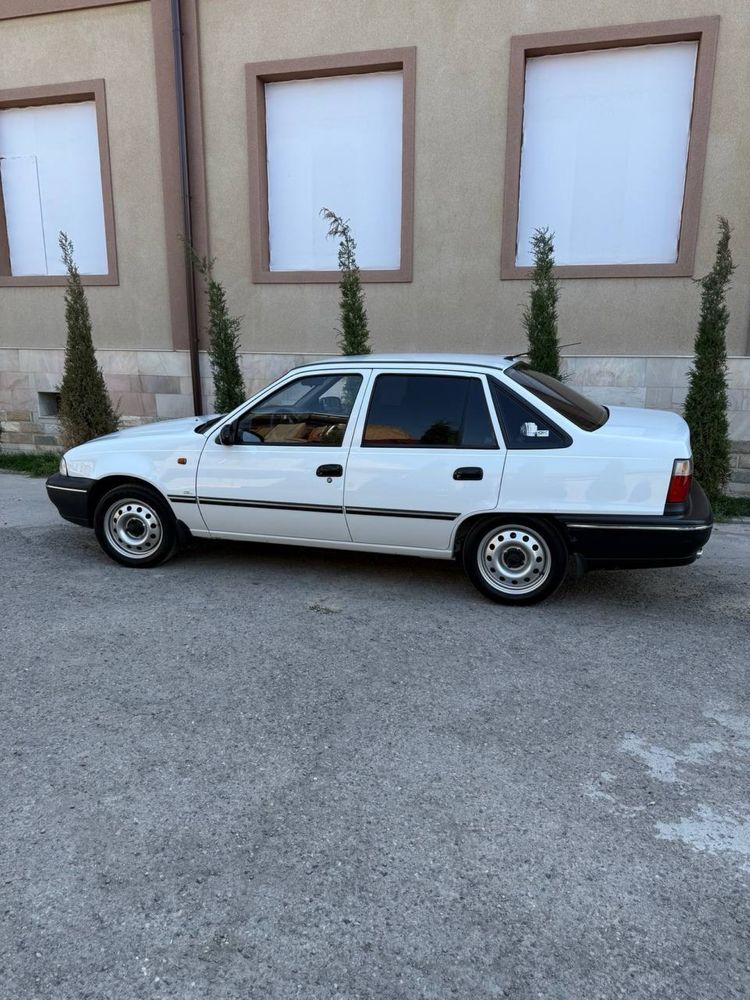 Nexia 1.      2006 yil  kraskasi rodnoy  petnoyam yo’q 137.000  yurgan