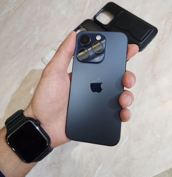 Срочна сотилади Iphone 15 pro