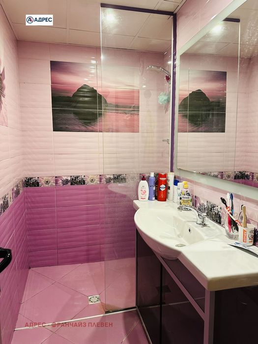 Продава се Тристаен апартамент в Плевен, Сторгозия - 74 кв.м за 1622 €/кв.м - Снимка #8