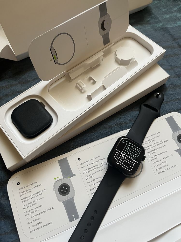 Apple Watch S10 2024 42mm с гаранция към Apple