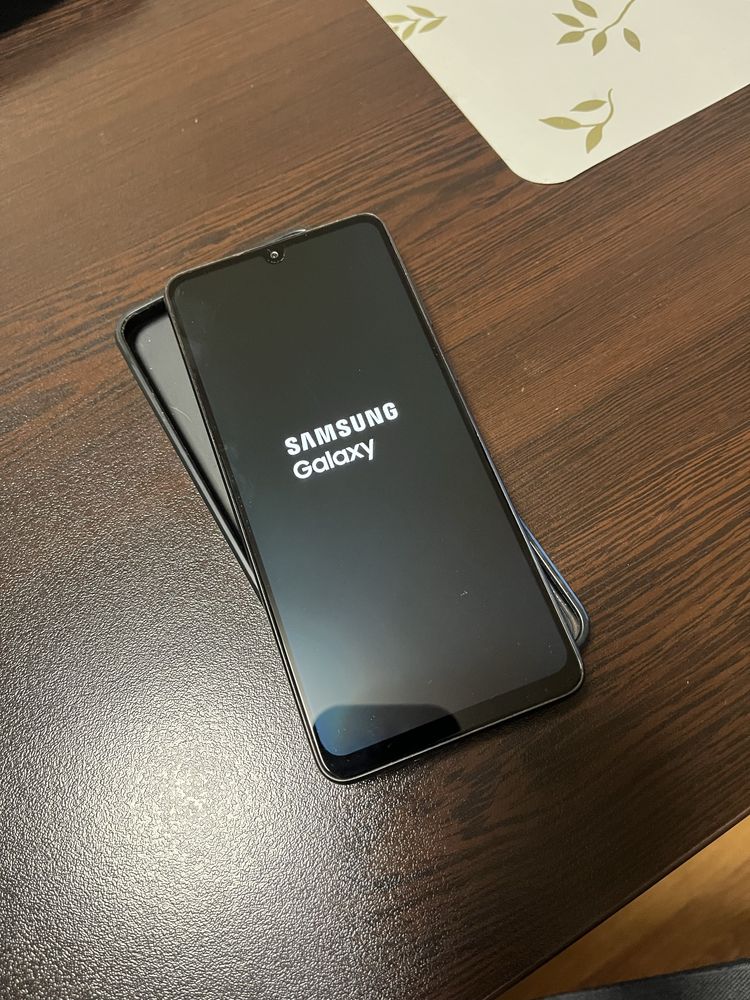 Samsung A33 5G-с подарък слушалки