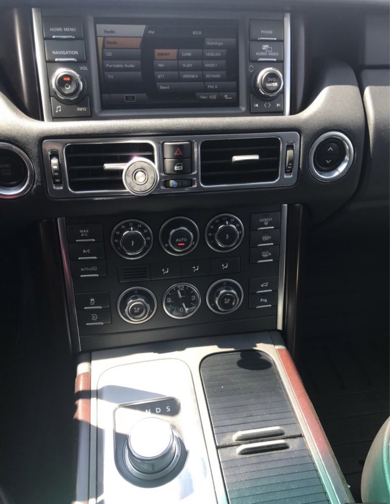 Land Rover Range Rover 4,4 8V,facelift 2011г.