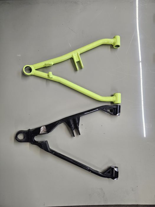 brate   snowmobil khaos 850   2019 -2025 1-1824652-067
1-1824653-067
1