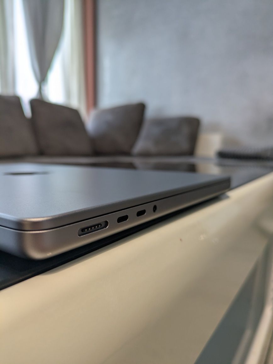 MacBook Pro 14 M1