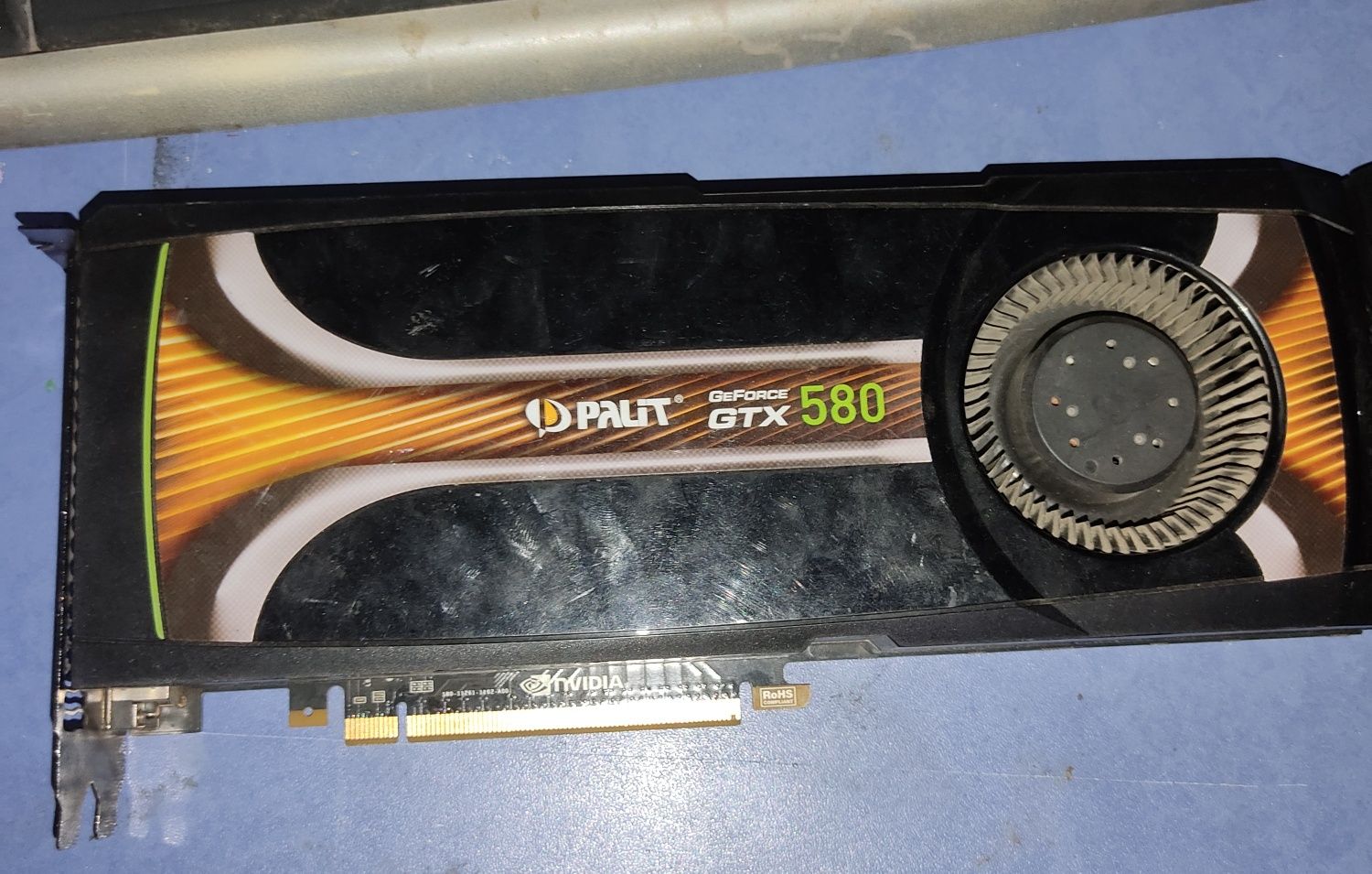 GTX 580 , R9 280x на запчасти