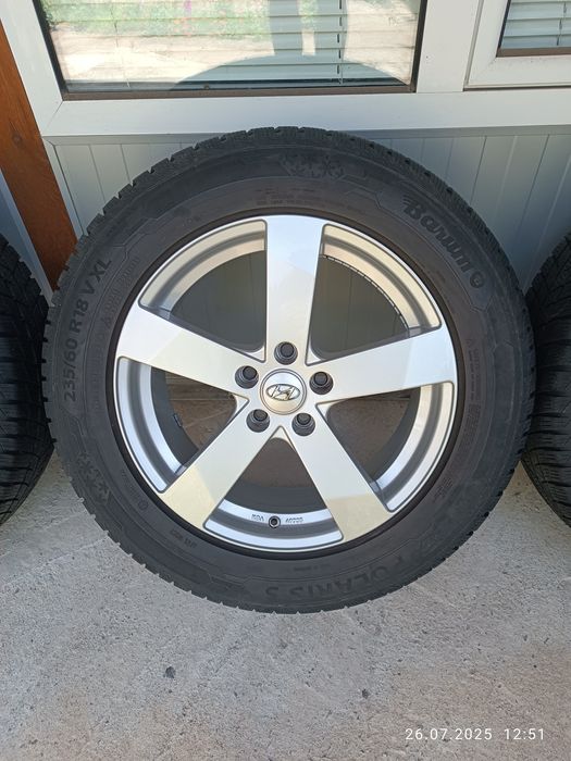 18/5/114,3-ХЮНДАЙ САНТА ФЕ,КИА СОРЕНТО с добри зимни гуми-235/60/18-