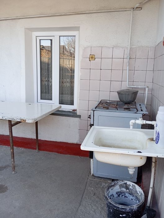 Ижарага кичик ховли уй