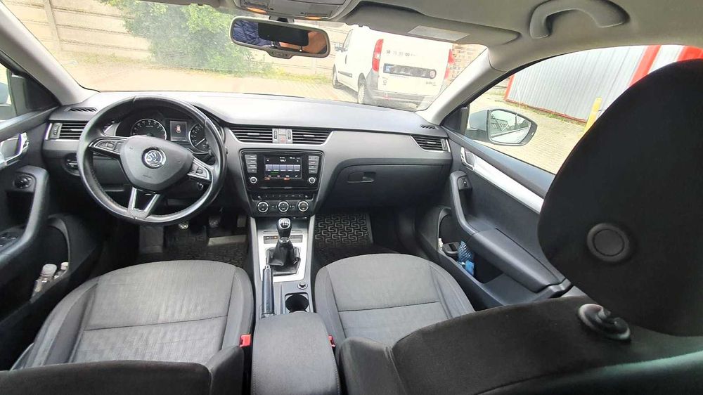 Octavia Combi Elegance 2.0 TDI , 150 CP, 6 trepte, cutie manuala