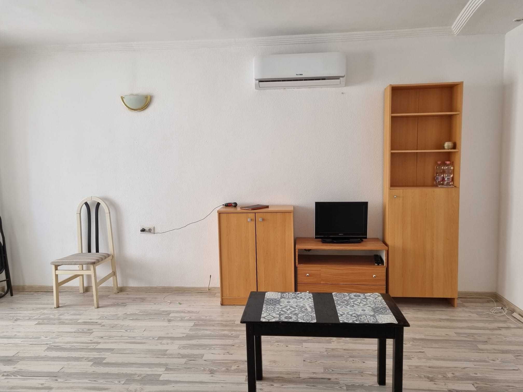 Închiriez apartament zona Banu Mărăcine