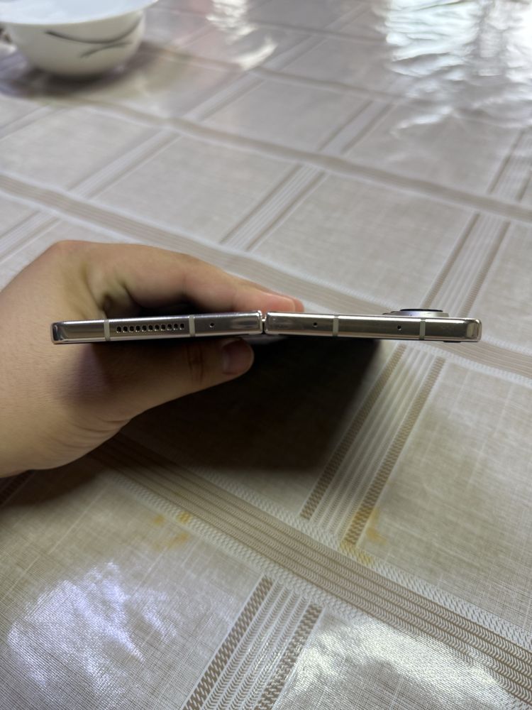 Продам samsung z fold 4