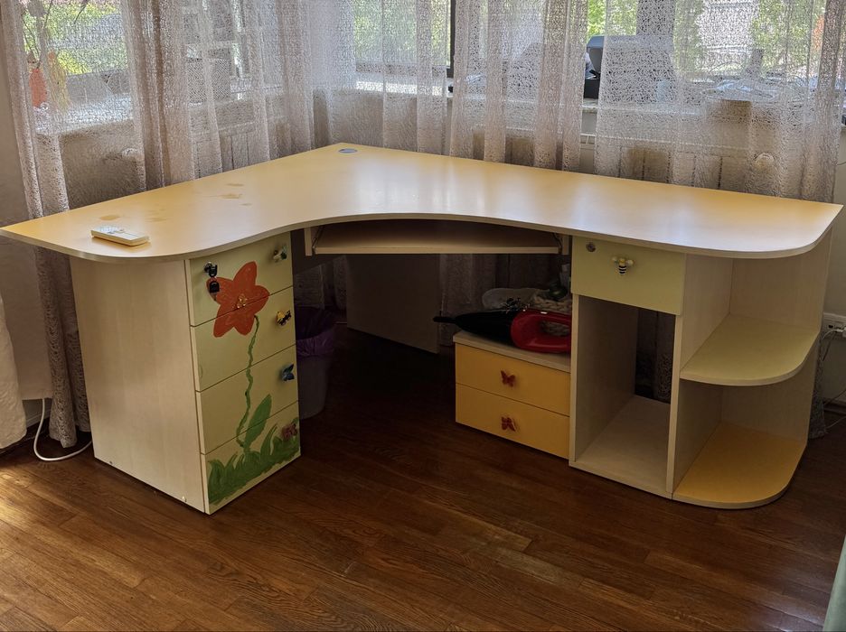 Birou de lemn copii pictat manual