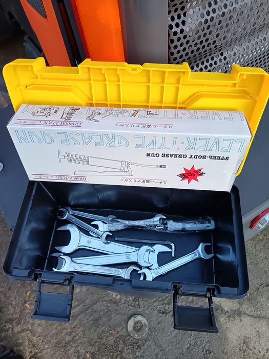 Truse utile și echipate.