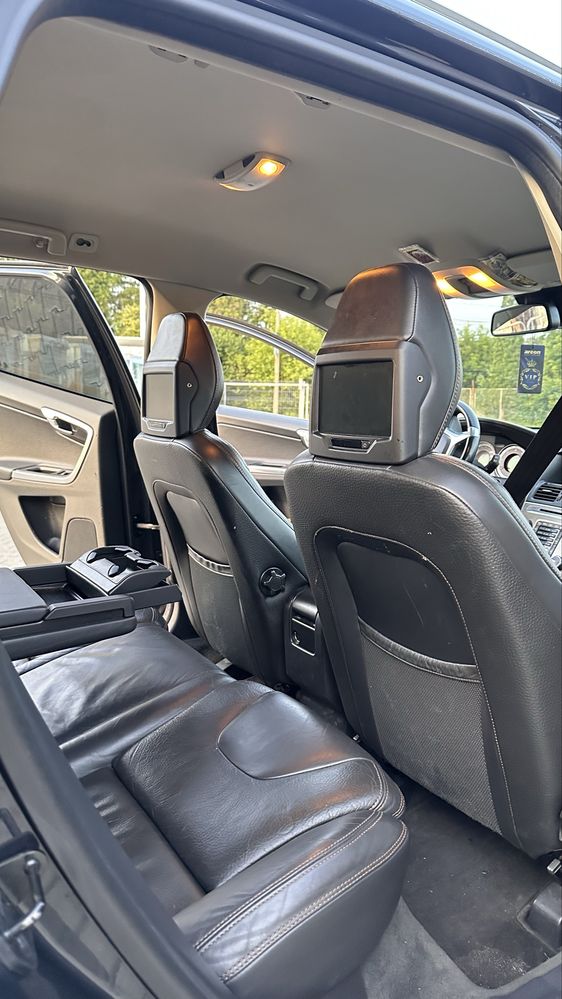 Volvo XC 60 – 2013 – 2.4 D5 163 CP – 4x4 – Automată
